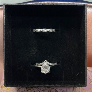 Modern Gents Sterling Silver Elegant Silver Teardrop Ring Set